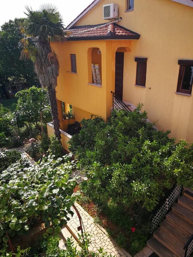 Apartment Dalmatini Tar-Vabriga Exteriér fotografie